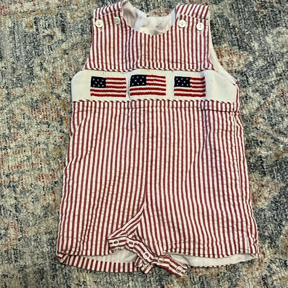 Eliza James smocked flag outfit - Picture 1 of 4